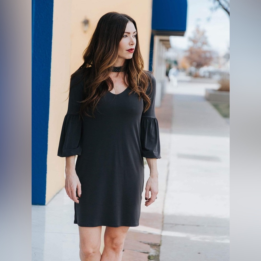 NWOT Velvet by Graham & Spencer little black sparkle dress 🖤